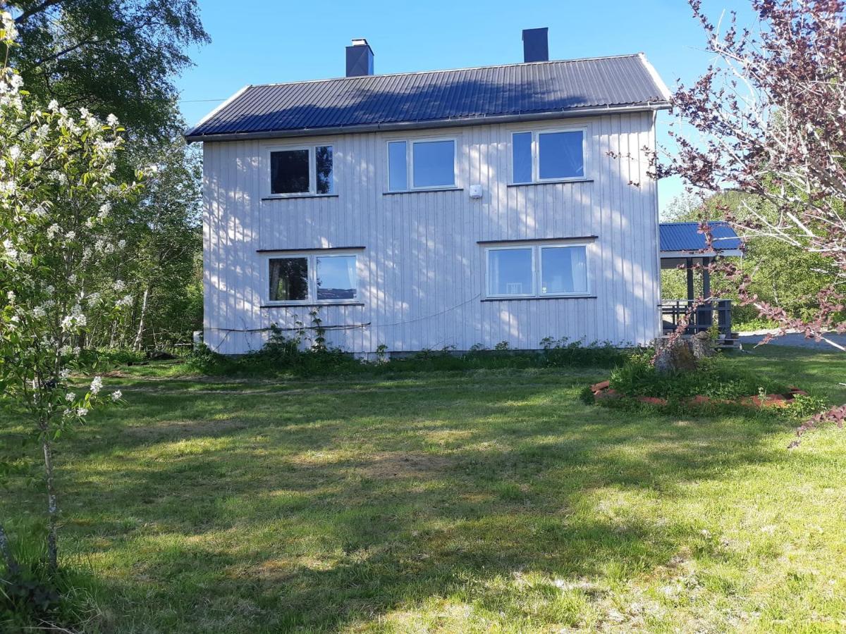 Graceland Norway Foldereid 외부 사진